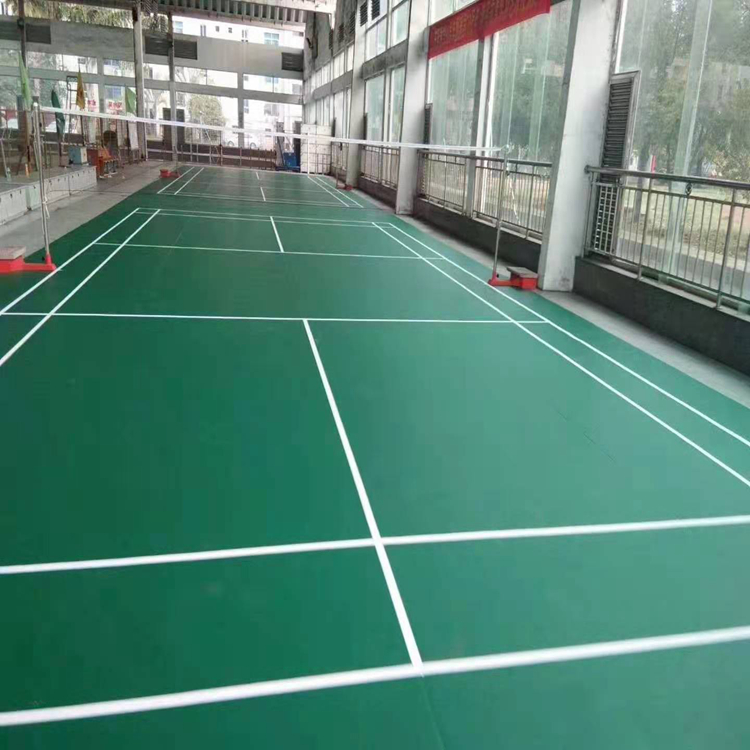 官林小学西校区体育馆运动场地更换地胶工程施工招标公告