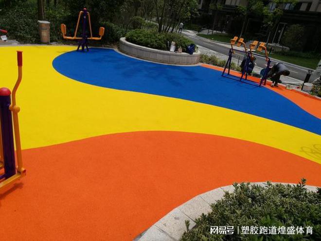 塑胶跑道嵌缝工艺：小细节大关键