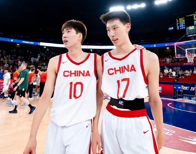16点30分！中国男篮迎战中亚劲旅双胞胎兄弟领衔赢球=开门红(图5)