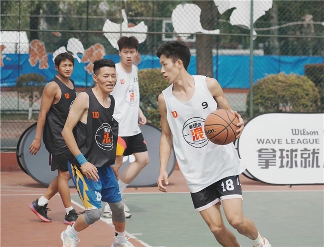 点燃校园篮球激情搭建梦想舞台(图2)
