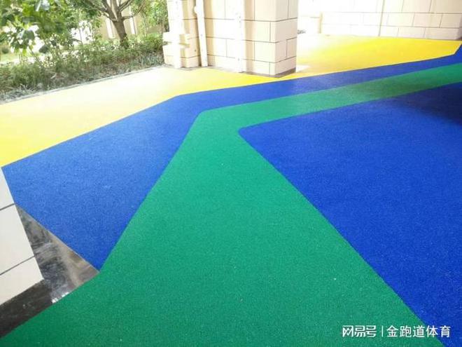 塑胶地面材料：安全与否的深度解析(图2)