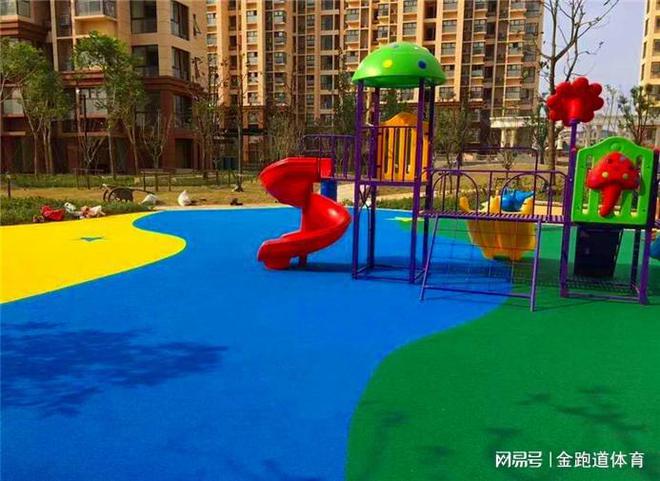 塑胶地面材料：安全与否全面剖析(图4)