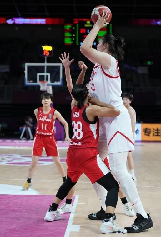 太遗憾了!受两大因素限制2米26张子宇无缘WCBA(图2)