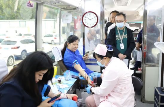藏诺药业开展“藏诺藏医藏药点亮生命之光”献血活动(图7)