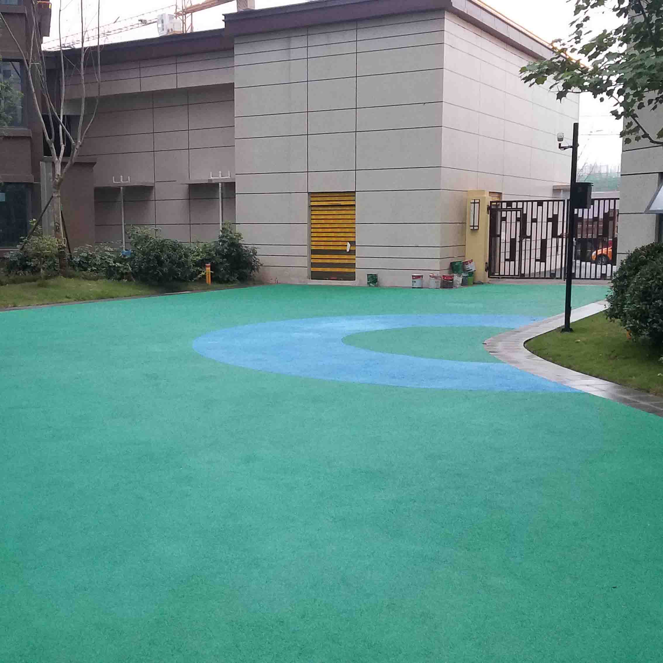 球盟会入口：车库怎么装修能住人效果图？