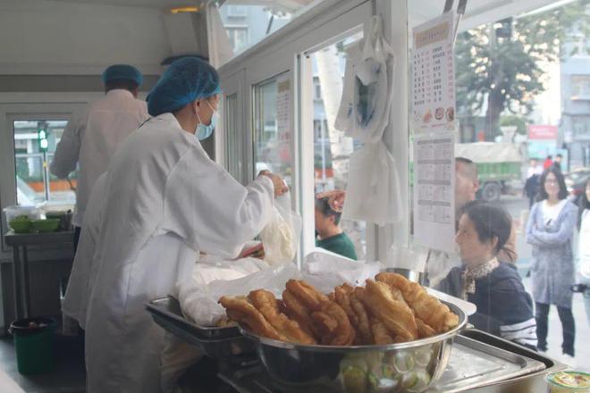 石景山这里打造全龄友好街道！(图8)
