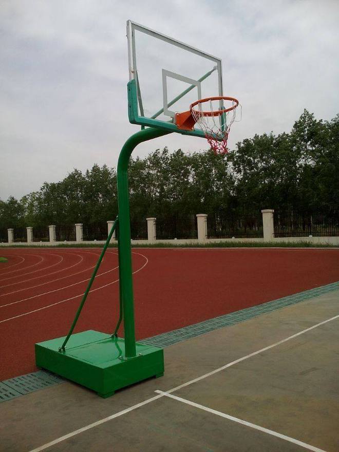 移动篮球架一套多少钱 呢