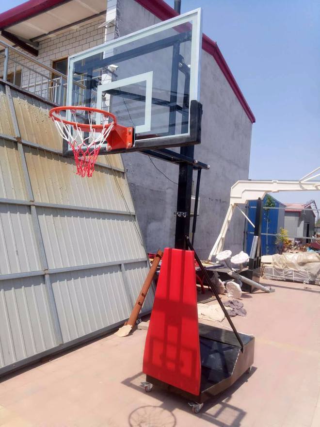 移动篮球架一套多少钱 呢(图3)