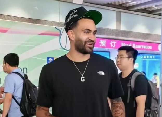 广东大外2选1辽宁核心登央视新闻!上海遭戏耍北控双外援注册(图6) 广东大外2选1辽宁核心登央视新闻!上海遭戏耍北控双外援注册(图6)