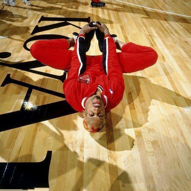 球盟会：NBA史上最有影响力的照片！不是乔丹的绝杀而是罗德曼纵身一跃(图4)