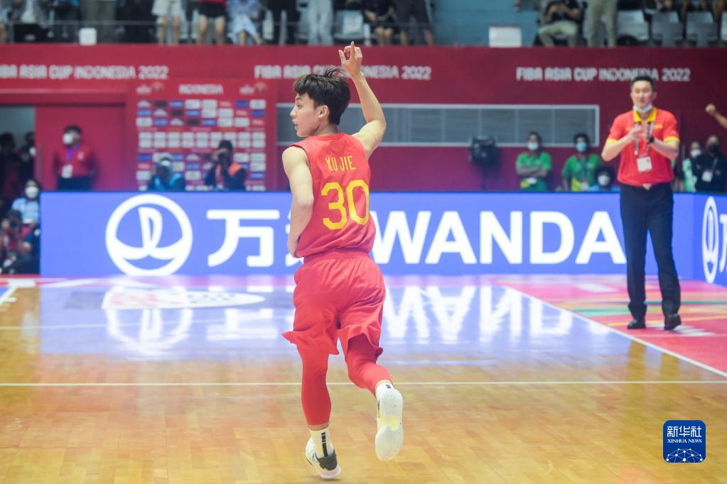 男篮侵略性进攻逼对手假摔 主场哨也难救黎巴嫩