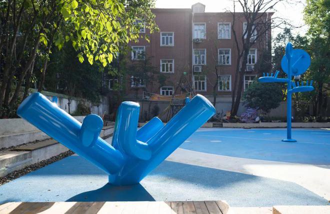 球盟会入口：11A项目 新华社区蓝色运动角：充满个性的社区公园(图4)