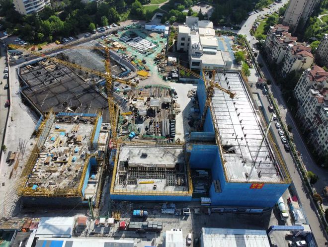 球盟会入口：青科控股集团承建嘉陵江东路小学全面冲出“正负零”