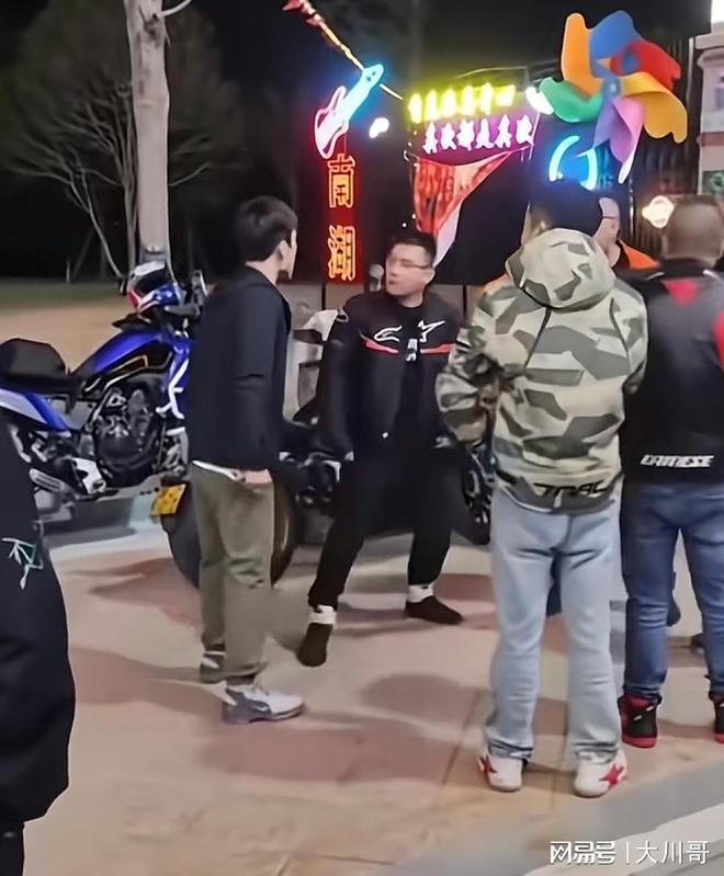 小米汽车撞摩托车捅人后续：多则聊天记录曝光知情人曝更多内幕(图5)