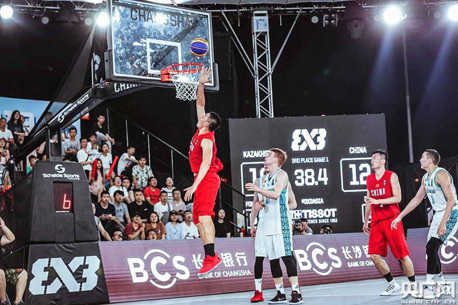 山东制造！全球最大变质岩油田一期项目中心平台陆地建造完工