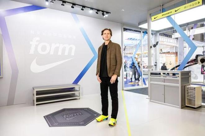 耐克：朝着正确的方向跑步向前(图4)