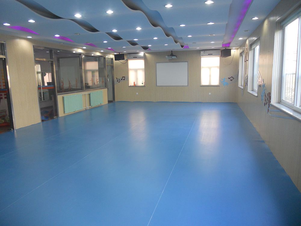 信息港九期网球场盛大开幕拥抱秋季运动热潮！