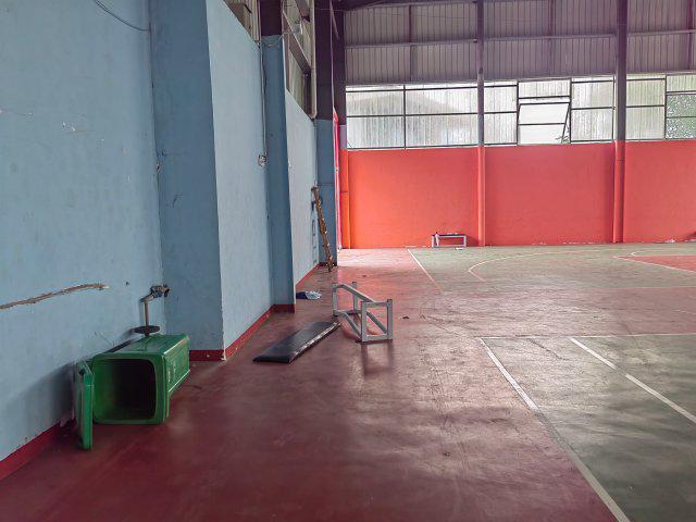 开屏跑腿｜篮球馆老板收钱“失联”近百名家长急了(图4)