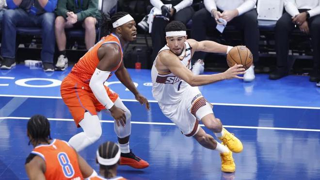 雷霆99-83太阳亚历山大谈到布克上半场被雷霆后卫多特防到6中0