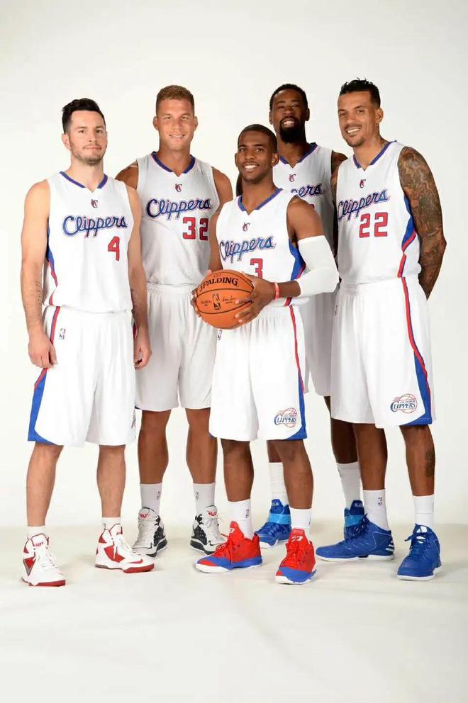 空接之城！这双战靴还会回归吗？(图2)