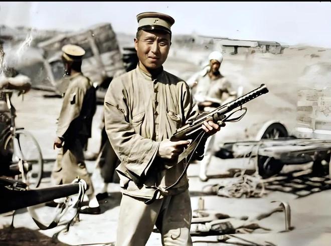 MP18冲锋枪：国外产量有限一枪难求各地军阀一哄而散大量仿造！(图3)
