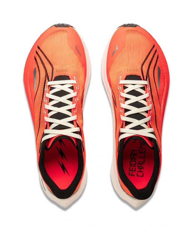 地表最强年度鞋王榜单？是不是只有得物才有底气这么狂(图9)