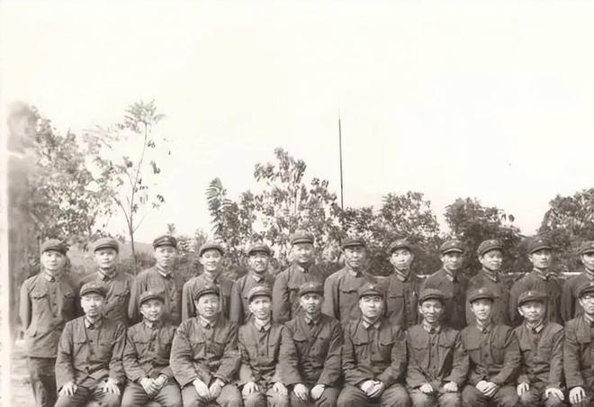 地导二营与航空兵师打篮球爽约师长给营长打电话：你什么意思？(图15)