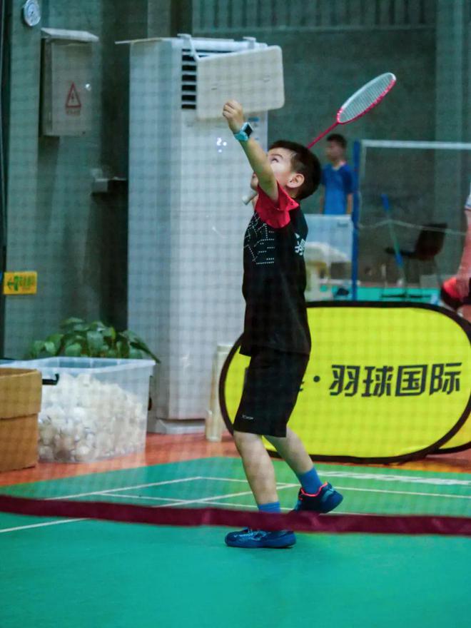 球盟会入口：的幸羽球国际您的专属羽毛球训练营！