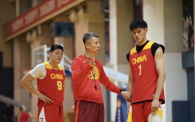 辉煌不再！FIBA公布亚洲球队新排名中国男篮位居第8落后日韩(图2)