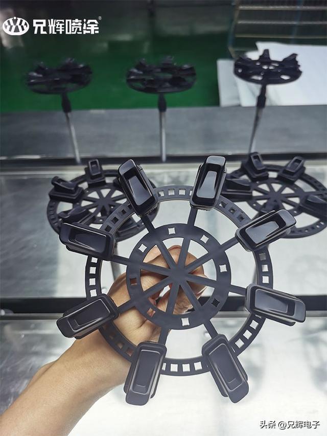 球盟会入口：广东喷漆喷涂厂用专业书写着色彩的故事(图2)