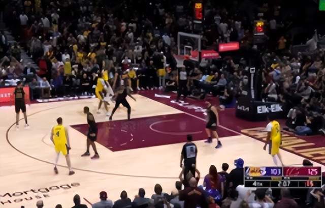 球盟会入口：詹眉解释惨败原因回应布朗尼生涯首分：难以置信的时刻(图2)