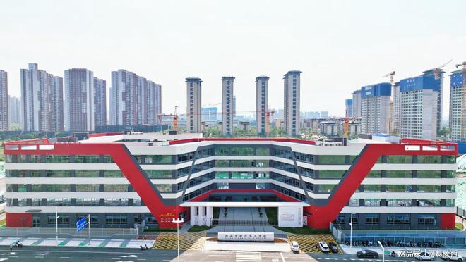 西安市经开第三学校小学部竣工迎新