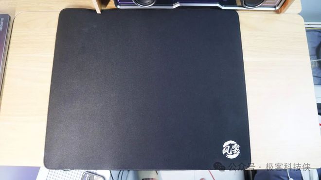 想全程流畅玩游戏飓霆雷动V1与风云鼠标垫值得入手(图6)