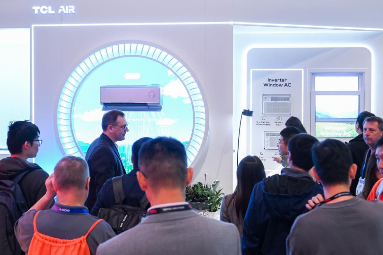 TCL实业CES 2025：屏显科技引领全品类智能终端展现顶尖科技力(图4)