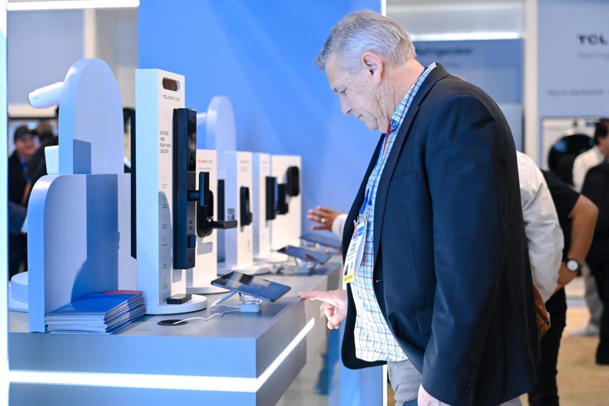 TCL实业CES 2025：屏显科技引领全品类智能终端展现顶尖科技力(图8)