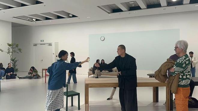 球盟会入口：浦东美术馆里的现代舞现场：连续三周普通人也可以跳(图3)