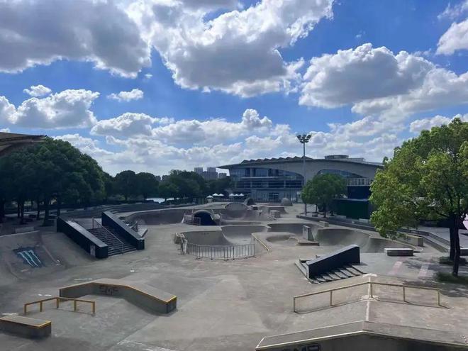 “世界最大”与“亚洲最大” ！这两座体育公园你去过吗？乘公共交通直达(图4)