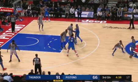 伤病滚粗！盘点联盟重伤史：乔治断腿后凤凰涅槃 利文斯顿险截肢(图7)