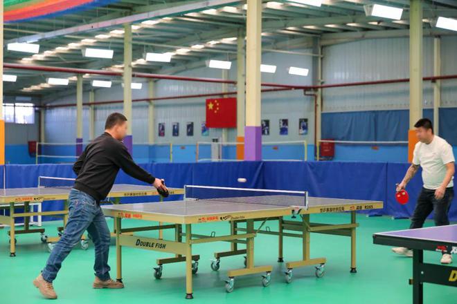 球盟会入口：好玩、便宜、场地大！大兴新开了个“一站式”体育馆(图2)