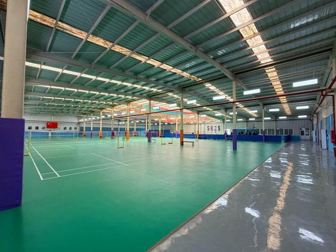 球盟会入口：好玩、便宜、场地大！大兴新开了个“一站式”体育馆(图10)