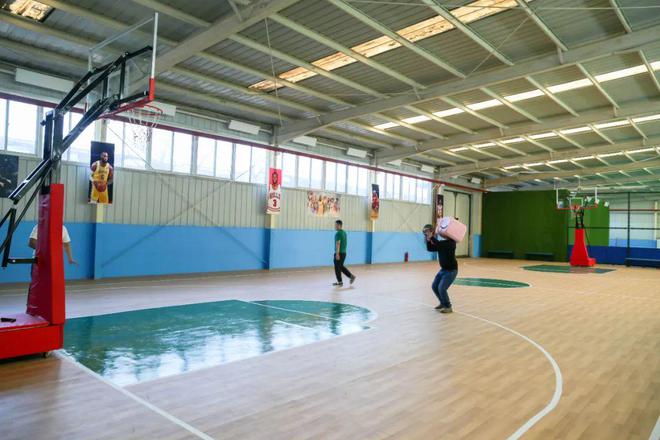 球盟会入口：好玩、便宜、场地大！大兴新开了个“一站式”体育馆(图14)
