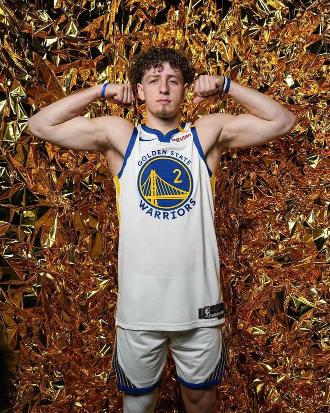 球盟会入口：持续发力！200+！湖人小将专属战靴20(图11)