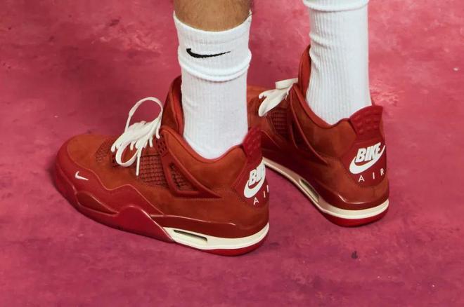 球盟会入口：离谱！价值好几百万的球鞋被盗！还是即将发售的联名新鞋！(图2)