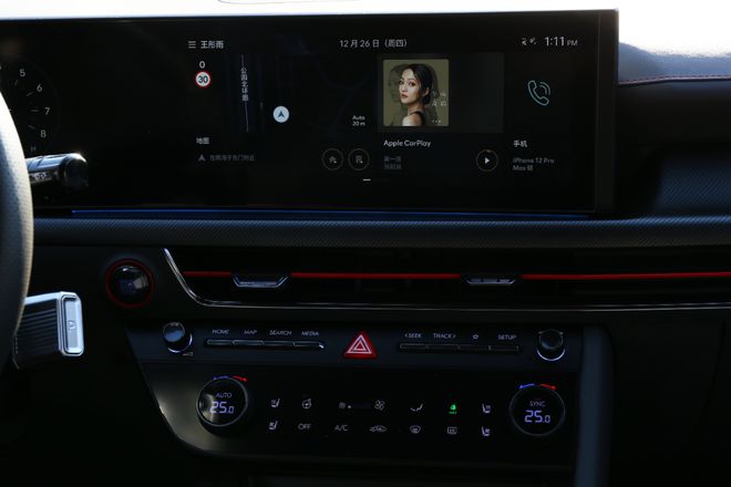 深度试驾现代索纳塔20T比老款大众迈腾帕萨特还值？(图18)