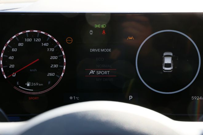 深度试驾现代索纳塔20T比老款大众迈腾帕萨特还值？(图12)