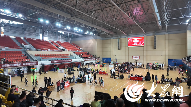 球盟会入口：2024-2025赛季淮海经济区小篮球公开赛济宁赛区火热开赛