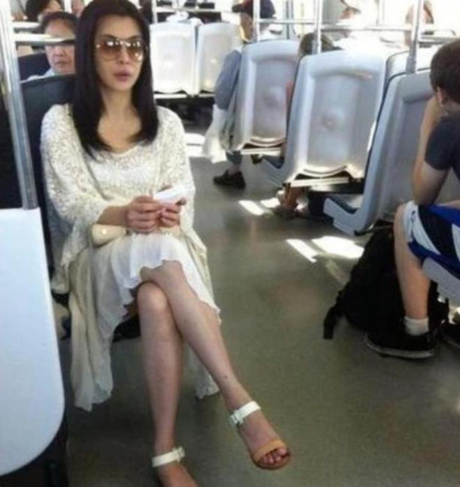 球盟会入口：和齐秦虐恋15年王祖贤突然官宣全网泪目：终于等到这一天了(图21)