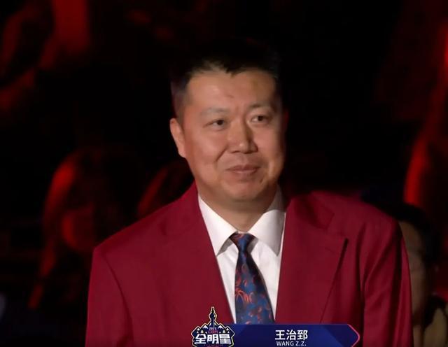 难怪中国篮球越来越烂了！王治郅痛批年轻人玩手机姚明露出苦笑(图6)