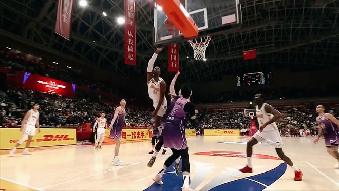 18分大逆转！苦战加时！CBA俱乐部杯第2支4强北控大将重伤离场(图5)