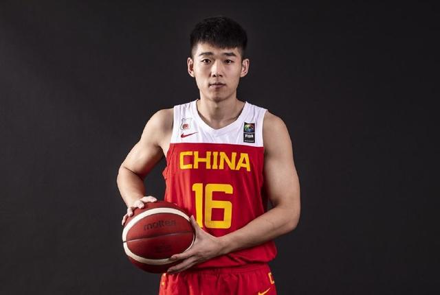 在浙江效力的东北男人CBA最被低估的帅哥妻子颜值不输明星(图6)